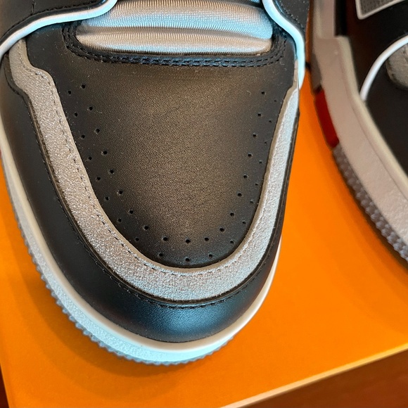 LV Trainers  / Sneakers / Virgil Abloh Men's US9 /EU42 - Picture 5 of 16